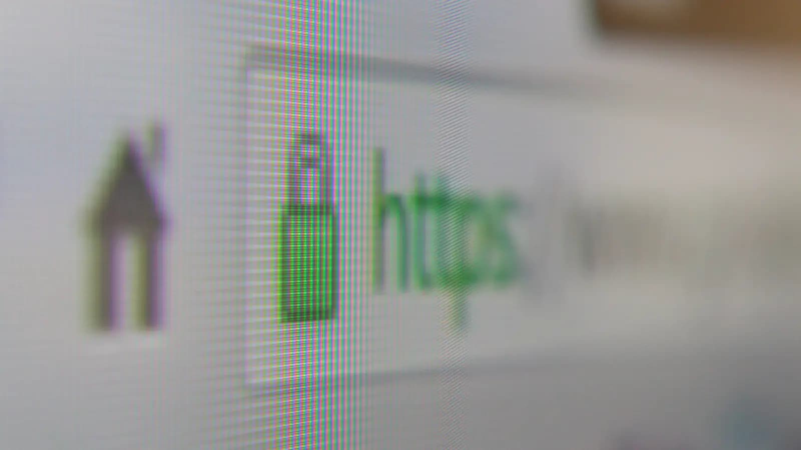 Close na barra de endereços do navegador mostrando o cadeado verde e o prefixo https de conexão segura